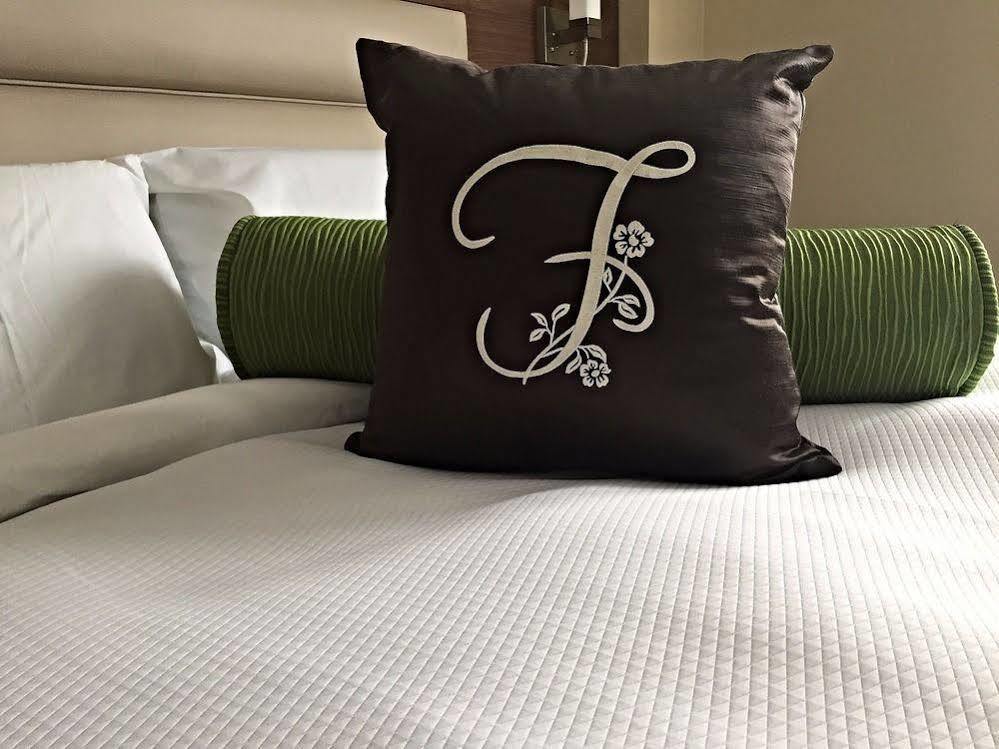 The Florian Hotel L'Anse au Clair Luaran gambar